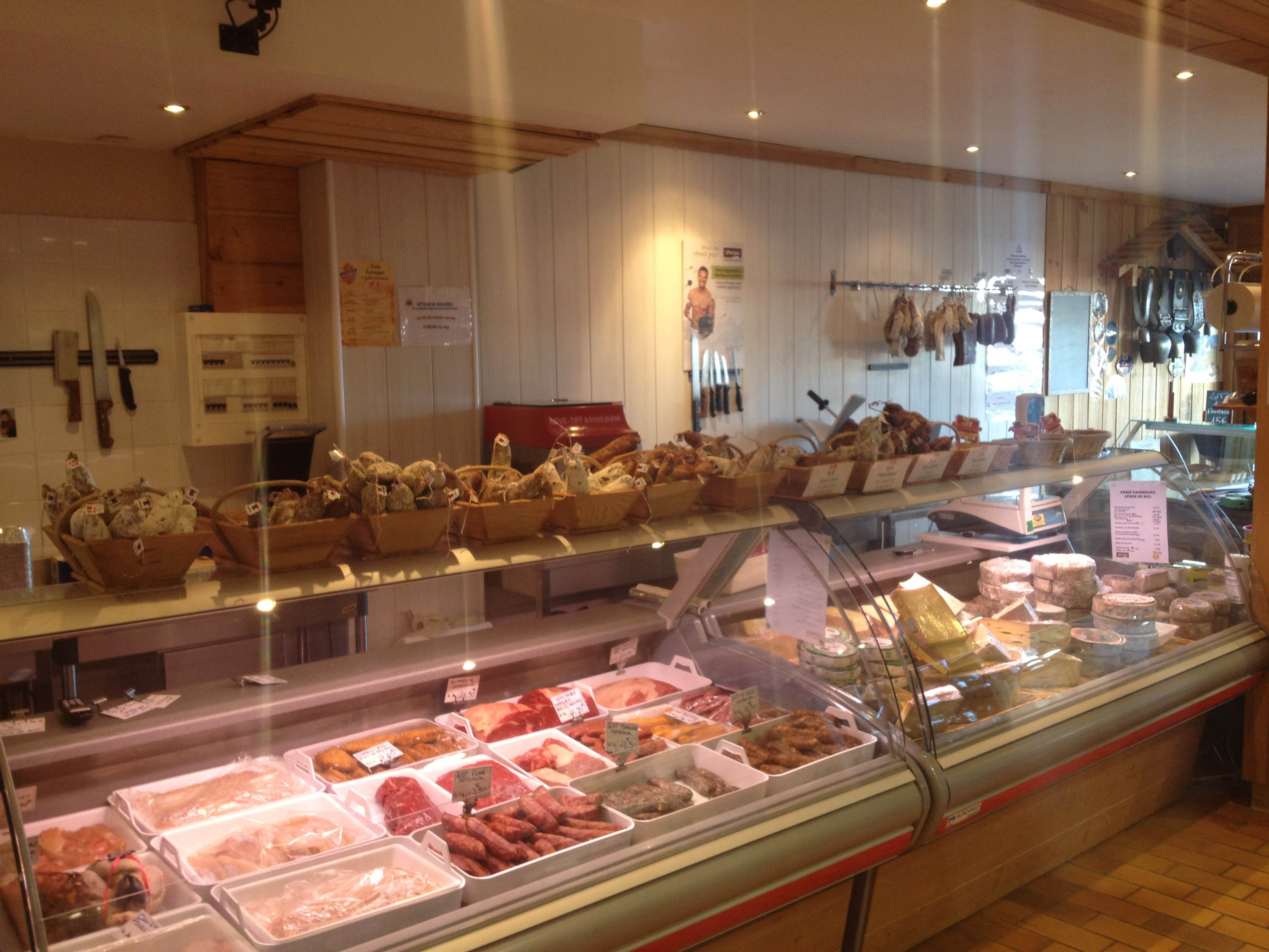 Sherpa Supermarché de Saint Francois Longchamp